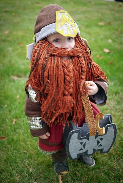 Gimli Lotr, Hobbit Costume, Hobbit Party, Lotr Costume, Costume Toddler, Easy Diy Costumes, Halloween Photography, Diy Costume, Easy Costumes