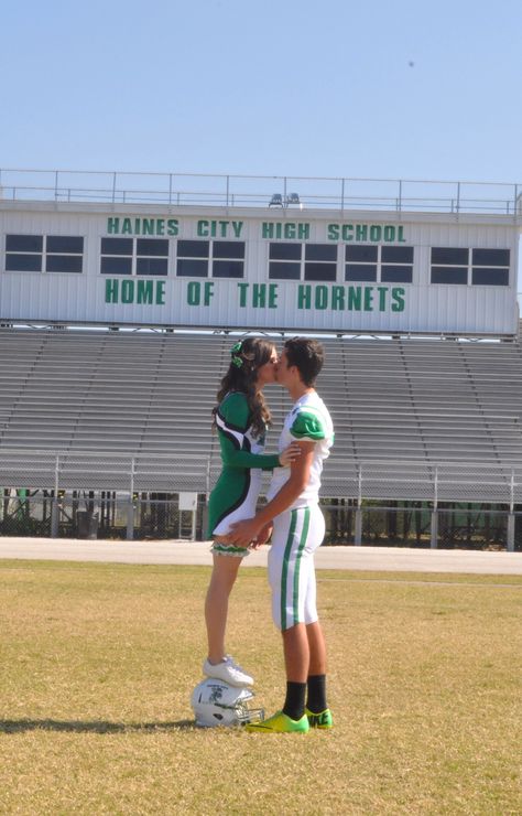 Jake & I's football/cheerleader pictures! :) Football Couple Pictures, Football Relationship Goals, Cute Couples Football, Football Relationship, Soccer Couples, Video Sport, Football Couples, Cheerleading Pictures, Sports Couples