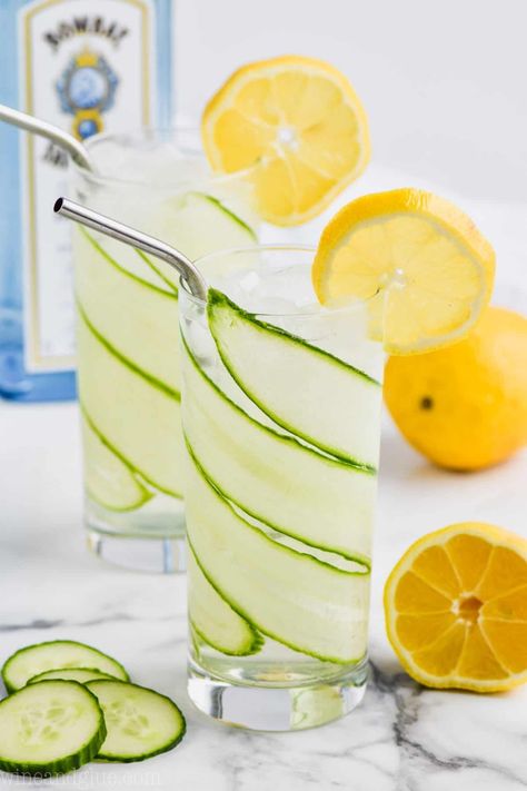 Gin Tonic Recipe, Shake Drink, Detox Water Recipe, Infused Gin, Gin Lemon, Tonic Recipe, Lemon Cucumber, Gin Recipes, White Sangria