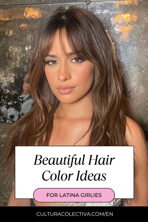 Choosing the right hair color can be a hard task. That's why we make a full guide for you to choose the best hair color ideas for Latinas. Latina Summer Hair Color, Latinas Hair Color Ideas, Mexican Hair Color, Mexican Hair Color Ideas, Hair Colors For Hispanic Women, Hair Colors For Brown Skin Mexican, Indian Girl Hair Color, Blonde Latina Hair, Hair Color For Latinas