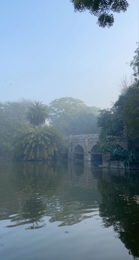 Winter mornings Delhi❤️ Delhi Winter Aesthetic, Delhi Winter, Lodhi Garden, Delhi Market, Desi Vibes, Winter Arc, Indian Pictures, Guitar Photos, Early Winter