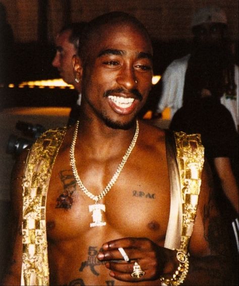 Tupac Shakur 2pac Makaveli, Tupac Photos, 2pac Videos, Tupac Makaveli, Tupac Wallpaper, 2pac Quotes, Tupac Pictures, All Eyez On Me, Snoop Dog