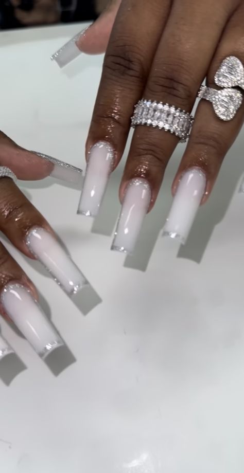 Cloud White Nails, White Cat Eye Nails, French Tips White, White Nail Ideas, White Short Nails, Stilleto Nails Designs, Easter Nail, White Tips, Milky Nails