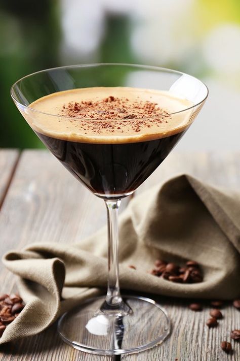 A ginny twist on the classic espresso martini - the perfect after dinner digestif! Expresso Martini, Espresso Martini Recipe, Gin Recipes, Craft Gin, Martini Recipe, Chocolate Liqueur, Happy Coffee, Vanilla Vodka, Espresso Bar