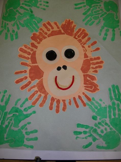 hands for orangutans Orangutan Craft, Jungle Art Projects, Jungle Theme Crafts, Crafts For Elementary Kids, Preschool Rainforest, Rainforest Preschool, Art Projects For Preschoolers, Eyfs Literacy, Rainforest Crafts