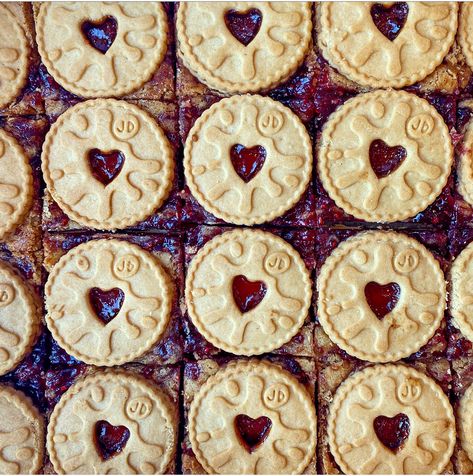 Jammy Dodger Blondies, Christmas Pies, Jammy Dodgers, Inktober 2023, Christmas Pie, Blondie Brownies, Dessert Cake Recipes, Biscuit Tin, Bakery Business