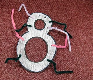 8 legged spider craft for preschool Spider Crafts Preschool, Preschool Number Crafts, Elementary Crafts, October Preschool, Craft For Kindergarten, Spider Craft, Number Crafts, Spider Theme, Insects Preschool