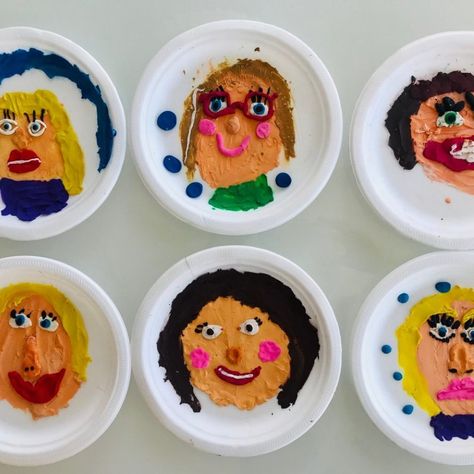 Creative Learning For Children on Instagram: “Self Portraits as a study about identity.⁠ ⁠ These were the easiest 2-ingredient Invitation to Create. Just Dollar-Store plasticine, and a…” Invitation To Create, Self Portrait Art, Collaborative Art, Disposable Plates, 2 Ingredient, Creative Learning, Self Portraits, Fresh Flower, Craft For Kids