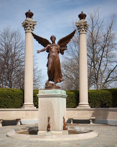 Ball State University-don't blink, don't even blink. I passed this statue 4 times a day for a week. Ball State University Aesthetic, Postcard Project, Circle City, Indiana Girl, University Aesthetic, Muncie Indiana, College Vision Board, Ball State University, Senior Stuff