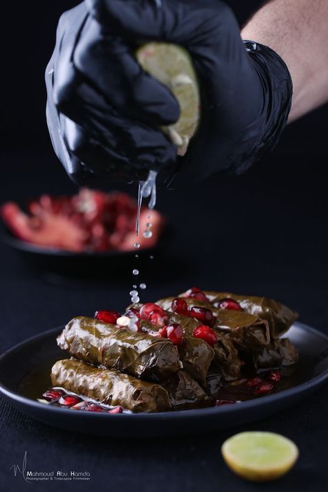 Food Photography Cake, Food Photography Dessert, Risotto Dishes, Middle East Food, Stuffed Grape Leaves, Arabian Food, Lebanese Cuisine, Cookout Food, Lebanese Recipes