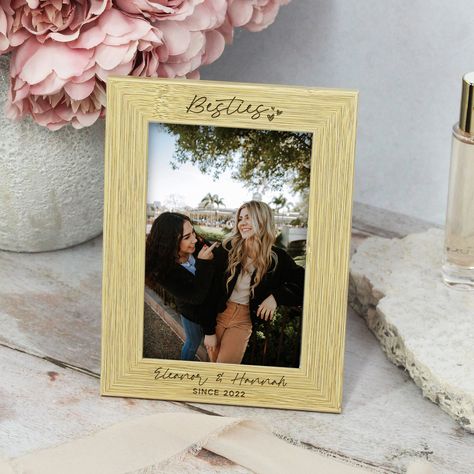 👯💕 Capture the laughter, the tears, and every unforgettable memory with your soul sister in our Personalised Besties Photo Frame! A token of gratitude for your BFF, the perfect Bridesmaid Present, or simply to say "we've been through it all!". Customise it with your special date, your inside joke, or your own term of endearment. Fits beautifully with a 4x6 picture that speaks a thousand words of friendship. Tag your bestie and show them some love! 🎁✨ #BestFriendsSince #ThankYouGift #Bridesma... Single Photo Frame Ideas, Words Of Friendship, Photo Frames With Quotes, 18th Party Ideas, Best Friend Picture Frames, 18th Party, Besties Pictures, Friend Valentine Gifts, Bridesmaid Presents