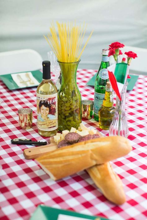 Tuscan Birthday Party Ideas, Italian Festival Party, Festival Birthday Party Ideas, Italian Decorations, Little Italy Party, Pasta Bar Party, Italian Themed Party, Italian Party Decorations, Italian Picnic