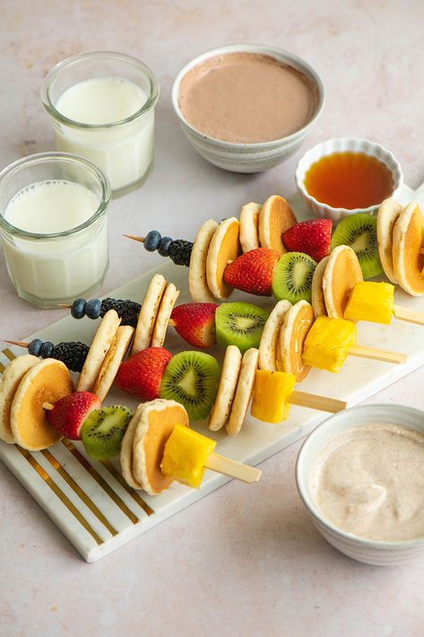 Pancake and Fruit Skewers - Nibbles and Feasts Brunch Skewers, Breakfast Skewers, Pancake Skewers, All Recipes Pancakes, Two Fast Two Furious, Fruits Desserts, Kids Brunch, Nibbles For Party, Summertime Snacks