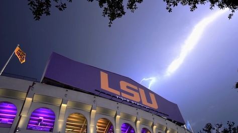 Lsu Tiger Stadium, Lsu College, Beaver Stadium, Ohio Stadium, Tiger Stadium, Lsu Tigers Football, Lsu Football, Dream College, Football Stadiums