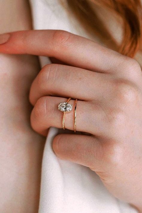 Super Simple Wedding Rings, Wedding Band Solitaire Engagement Ring, Wedding Ring Silver Simple, Simple Gold Band Wedding Ring, Simple Wedding Ring Set, Oval Engagement Ring And Band, Bridal Ring Sets Simple, Engagement Ring Oval Gold, Simple Gold Engagement Rings