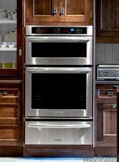 Microwave, oven and warming drawer combo. Wall Oven Microwave Combo, Wall Oven Kitchen, Oven Appliance, Wall Oven Microwave, Kitchen Oven, Warming Drawer, Double Oven, The Architect, Kitchen Redo