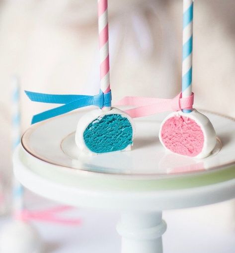 Gender Reveal party supplies   Cake Pops| CatchMyParty.com Baby Gender Reveal Cake, Unique Gender Reveal Party Ideas, Gender Reveal Dessert, Gender Reveal Cake Pops, Gender Reveal Cakes, Gender Reveal Party Food, Creative Gender Reveals, Gender Reveal Cupcakes, Baby Boy Shower Party