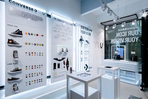 » Converse Brings Its First Australian Customisation Experience To Flagship Melbourne Location Converse Store, Shoe Store Design, Sm Town, Creative Design Agency, Sneaker Boutique, Retail Inspiration, Store Layout, Retail Merchandising, Retail Store Design