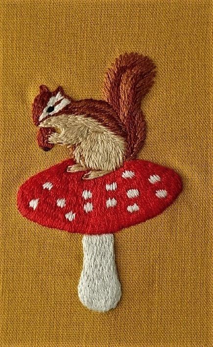 Embroidery Birds Simple, Embroidery Mushrooms, Embroidery Nature, Hand Embroidery Patterns Free, Pretty Embroidery, Fox Embroidery, Hand Embroidery Videos, Hand Embroidery Tutorial, Embroidery Videos