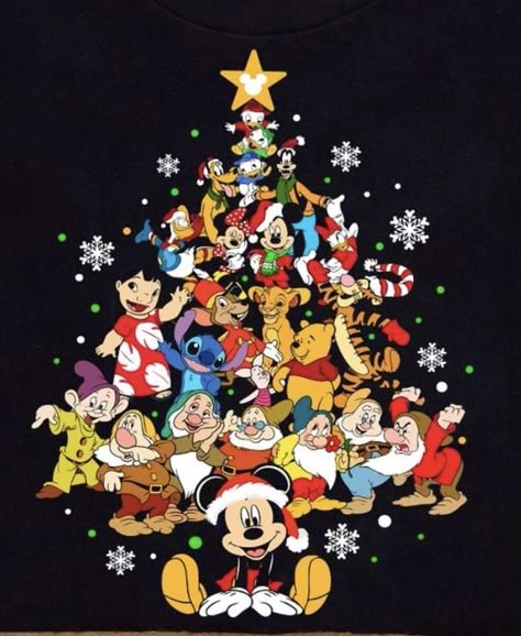 Cute Christmas Wallpaper Iphone Disney, Disney Christmas Designs, Disney Christmas Images, Mickey Christmas Wallpaper, Christmas Disney Ornaments, Disney Wallpaper Christmas, Disney Christmas Background, Disney Christmas Wallpaper Backgrounds, Disney Holiday Wallpaper