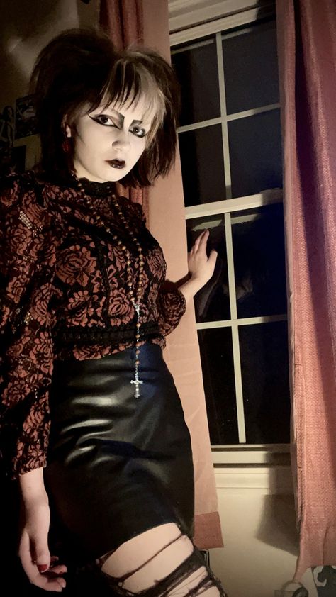 Dark 80s Fashion, 80s Goth Outfits, 80s Goth Fashion, Trad Goth Fashion, Colorful Goth, Wednesday Costume, Trad Goth Outfits, Goth Outfit Inspo, Modern Goth