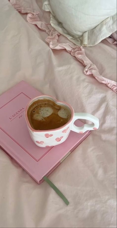 Pink And Brown Aesthetic, Pink Academia, Soft Pink Theme, Pretty Mugs, Aesthetic Coffee, Pink Girly Things, Pink Vibes, The Embrace, Pink Themes