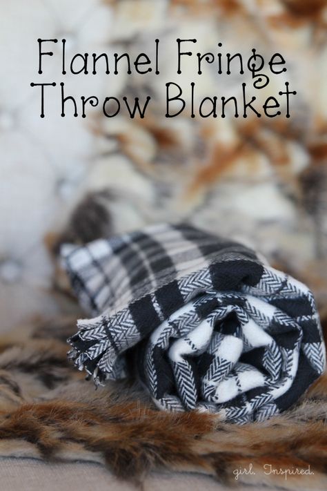 Make a cozy Flannel Fringe Blanket - so simple, you could even make this no-sew! | Flannel blanket from @girlinspired Flannel Crafts, Flannel Projects, Diy Blanket Scarf, Diy Blankets, Fleece Projects, Blanket Making, Holiday Hand Towels, Fringe Blanket, No Sew Fleece Blanket