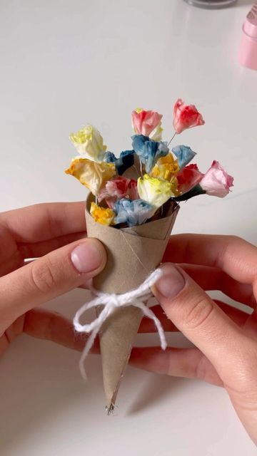 Mini toilet paper flowers🌸🥀🌷 by @deryatavas on insta Toilet Paper Flowers, Free Gift Ideas, Mini Toilet, Small Henna Designs, Free Gift Idea, Toilet Paper Art, Small Henna, Paper Bow, Valentines Flowers