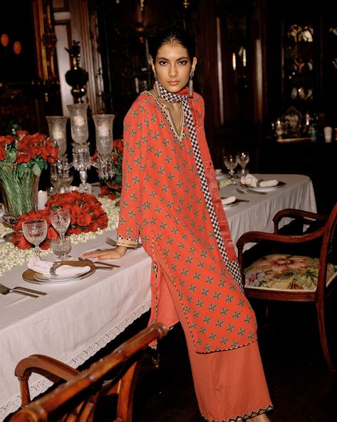 Moving to her own rhythm, this festive season the Saundh woman opens her home & her heart to what life has to offer. featured, Sila Kurta Set Dinner at 9? 🥂 • Festive 2024 • Ornaments: @abhilasha_pret_jewelry Discover the complete collection, in-stores & online. 🔗 www.saundh.com #Saundh #Dinnerat9withSaundh #SaundhFestive2024 #Festivecollection Gifts For Siblings, Kurta Set With Dupatta, Printed Dupatta, Embroidered Neckline, Flared Pants, Sweet Gifts, Beauty Favorites, Kurta Set, 2024 Collection