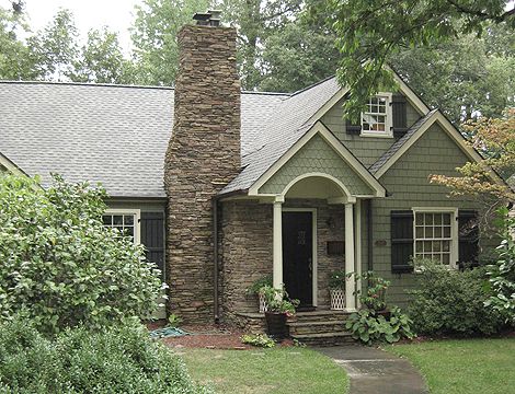 :: Havens South Designs :: loves the stone facade and front stairs Green Siding With Stone, Exterior Chimney Ideas, Sage Green House Exterior, Brown Shutters, Sage Green House, Green House Exterior, Decorating Business, Front Stairs, Gray Exterior