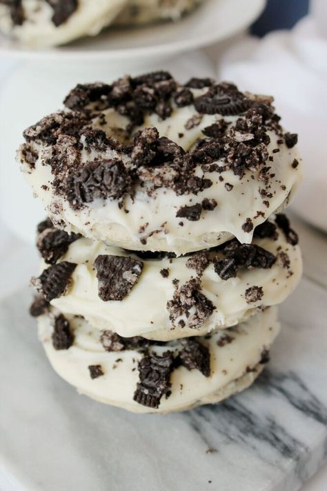 Oreo Donut, Oreo Donuts, Cookie Glaze, Vegetarian Cookies, Baked Donut Recipes, Glazed Doughnuts, Local Bakery, Donut Recipe, Donuts Recipe