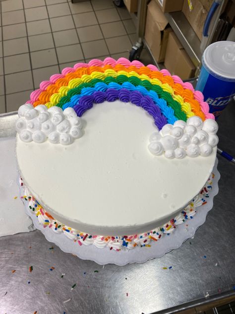 8in Round Cake Ideas, Simple Summer Cake Designs, Dairy Queen Cake Ideas, Dairy Queen Cake Designs, 4h Cake Decorating Ideas, Dairy Queen Ice Cream Cake Designs, Simple Sheet Cake Designs, Pride Cakes, Basic Cake Designs