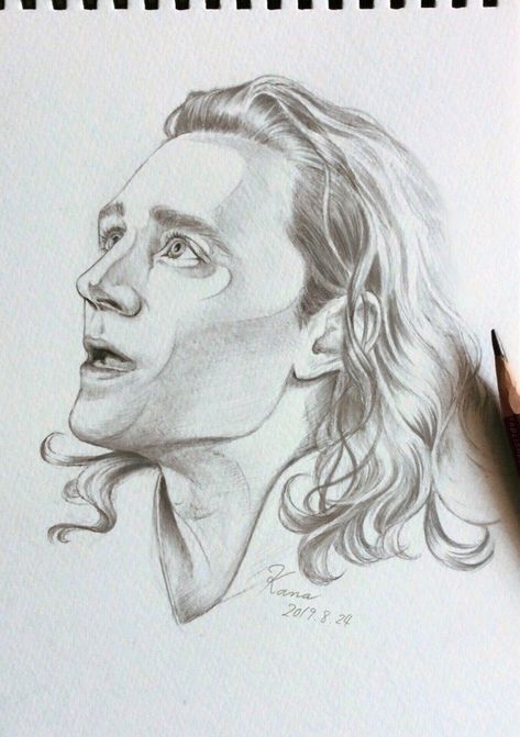 Loki Drawing, Sketches Of People, Loki Marvel, Black Paper, Bedtime Stories, Tom Hiddleston, Pencil Sketch, Drawing Inspiration, Loki