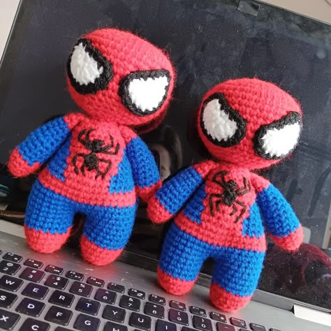 Crochet Spiderman Amigurumi Free Pattern, Crochet Spiderman Eyes, Spider Man Crochet Pattern, Spiderman 5, Spiderman Pattern, Crochet Spiderman, Spiderman Web, Crochet Toys Free Patterns, Crochet Toys Free