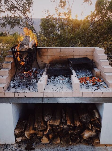 Wood Burning Grill, Outdoor Cooking Fireplace, Cooking With Fire, Grilled Whole Chicken, Wonder Valley, Open Fire Cooking, Fire Grill, Chefs Table, Fire Cooking