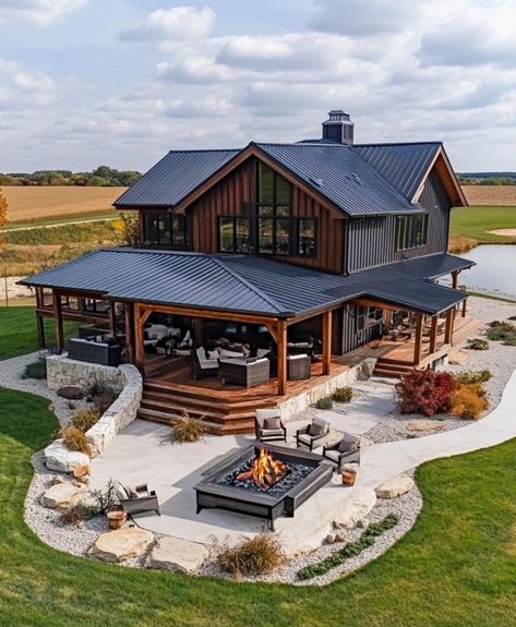 Barndominium Ideas Outside, Western House Outside, Barndonium Exterior, Lodge Barndominium, Wyoming Ranch House, Western Mansion, Hannah House, Mountain Home Exterior, Wooden House Design