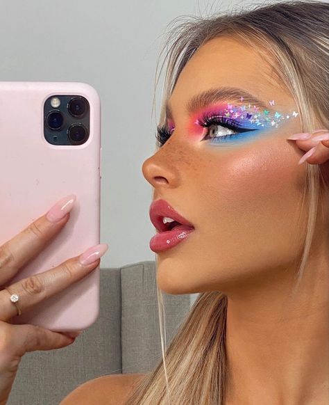 Make Up Festival, Festival Eye Makeup, Festival Makeup Glitter, Festival Make Up, Make Carnaval, Rhinestone Makeup, Pride Makeup, Rave Makeup, Festival Inspo