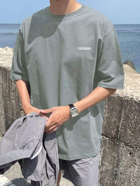 Oversized Tshirt Outfit Men, Oversized Tee Outfit, Oversize Tshirt Outfits, Fashion Outfits Men, Spring Outfits Men, Beige Outfit, Guy Stuff, Drop Shoulder Tee, Cool Outfits For Men