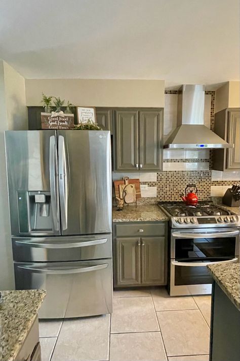 Over The Fridge Decor, Fridge Decoration Ideas, Oak Cabinets Kitchen, Above The Fridge, Oak Kitchen Remodel, Fridge Decor, Oak Kitchen Cabinets, Kitchen Accessories Decor, Oak Kitchen