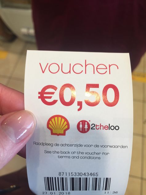 This gas station in Netherlands charges 50c for the bathroom but also gives you 50c discount for something you buy there. Fridge Photos, Delivery Pictures, New Photo Download, Interesting Stuff, Gas Station, The Bathroom, How Many, Netherlands, Germany