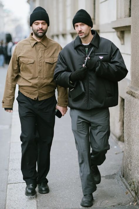 They Are Wearing: Milan Fashion Week Street Style, Men's Fall 2024 Milan Mens Street Style, Mens Street Style 2024, Milan Fashion Week Men, Street Style Fall Winter, Street Style Fall, Milan Fashion Week Street Style, Milan Street Style, Fashion Pics, Mens Fall