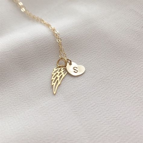 Mothers Gifts, Angel Wings Jewelry, Wing Jewelry, Gold Wing, Angel Wing Necklace, Gold Mangalsutra Designs, Fancy Jewellery Designs, Angel Wing Pendant, Gold Mangalsutra