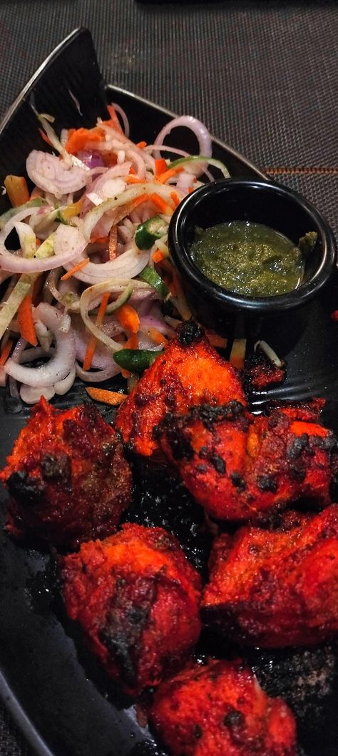 Juicy tandoori chicken Tandoori Chicken Aesthetic, Chicken Aesthetic, Chicken Tandoori, Tandoori Chicken, Chicken Recipes, Chicken, Lifestyle, Quick Saves