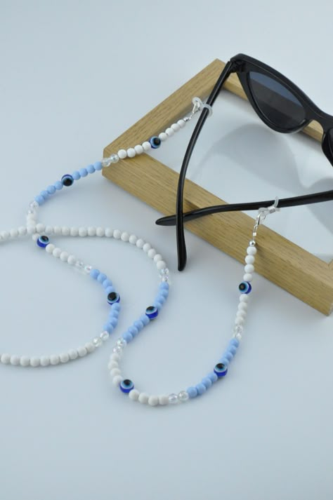 Eye Glasses Accessories, Chains For Glasses, Beads Glasses Chain, Evil Eye Diy Jewelry, Airpods Charm, Beads Glasses, Beaded Glasses Chain, Eyeglass Jewelry, Eyeglass Chain Holders