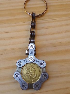 Bike Keychain, Heraldic Lion, Recycled Bike Parts, Coin Keychain, Bike Jewelry, Chain Art, Garage Furniture, Art Industry, Bicycle Chains