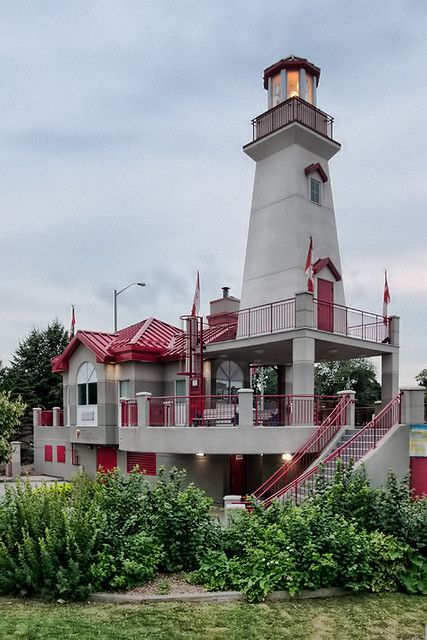 Port Credit, Lighthouses Photography, Mississauga Ontario, Lighthouse Photos, Lighthouse Pictures, Unusual Buildings, Beautiful Lighthouse, Scenic Photography, Beacon Of Light