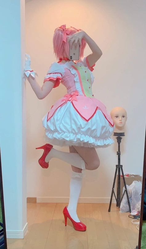 Mahō Shōjo Madoka Magica, Mahō Shōjo, Cosplay Tutorial, Anime Cover Photo, Poses References, Puella Magi Madoka Magica, Cute Halloween Costumes, Cute Cosplay, Madoka Magica