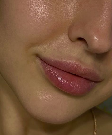 Lip Goals Natural, Naturally Big Lips, Healthy Lips Aesthetic, Lip Claims For Dr, Heavy Lower Lips Aesthetic, Perfect Side Profile Female, Lips Vision Board, Thick Lips Aesthetic, Pretty Lips Natural