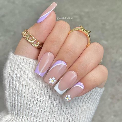 NailzKatKat (@nailzkatkat) • Instagram photos and videos Harry Potter Nails Designs, Purple Acrylic Nails, Dainty Flowers, Spring Colours, Casual Nails, Pretty Nail Designs, Girly Acrylic Nails, Fall Acrylic Nails, Nail Art Designs Videos