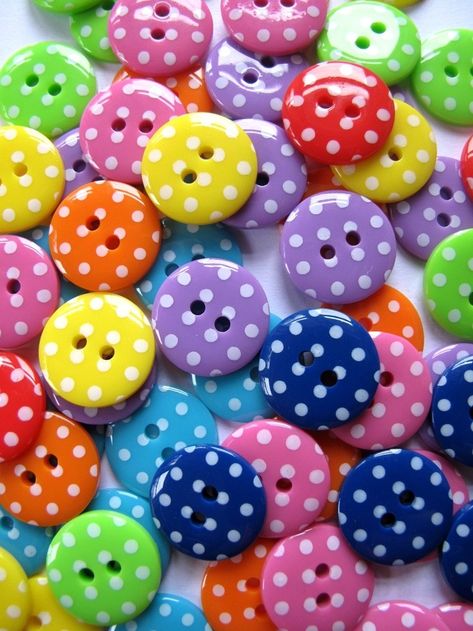 Colorful Buttons Pictures, Photos, and Images for Facebook, Tumblr, Pinterest, and Twitter Rainbow Polka Dots, Taste The Rainbow, Button Art, Live Colorfully, Button Crafts, Over The Rainbow, Happy Colors, World Of Color, Color Of Life